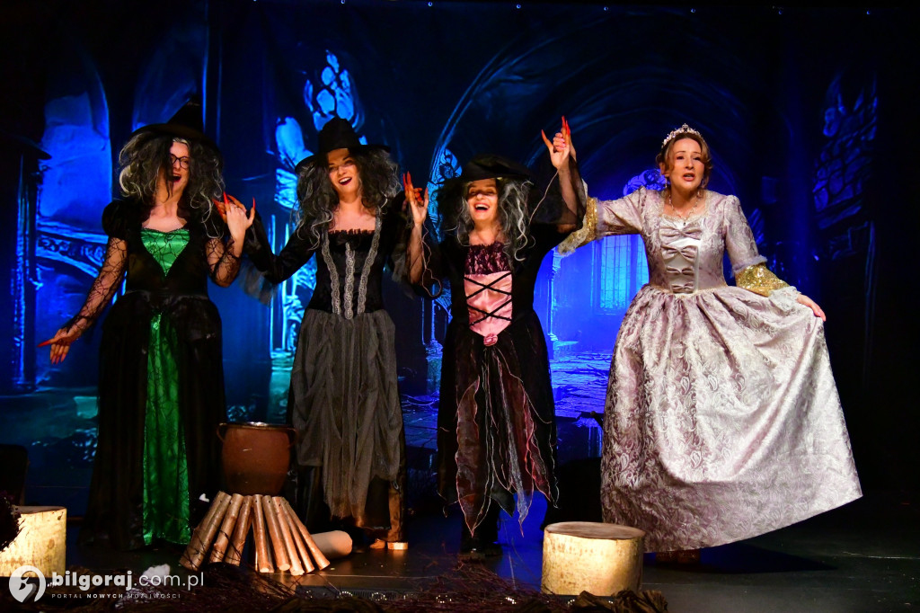 Ponad tysiąc kobiet w biłgorajskiej „Budowlance”. Tak świętował Powiat