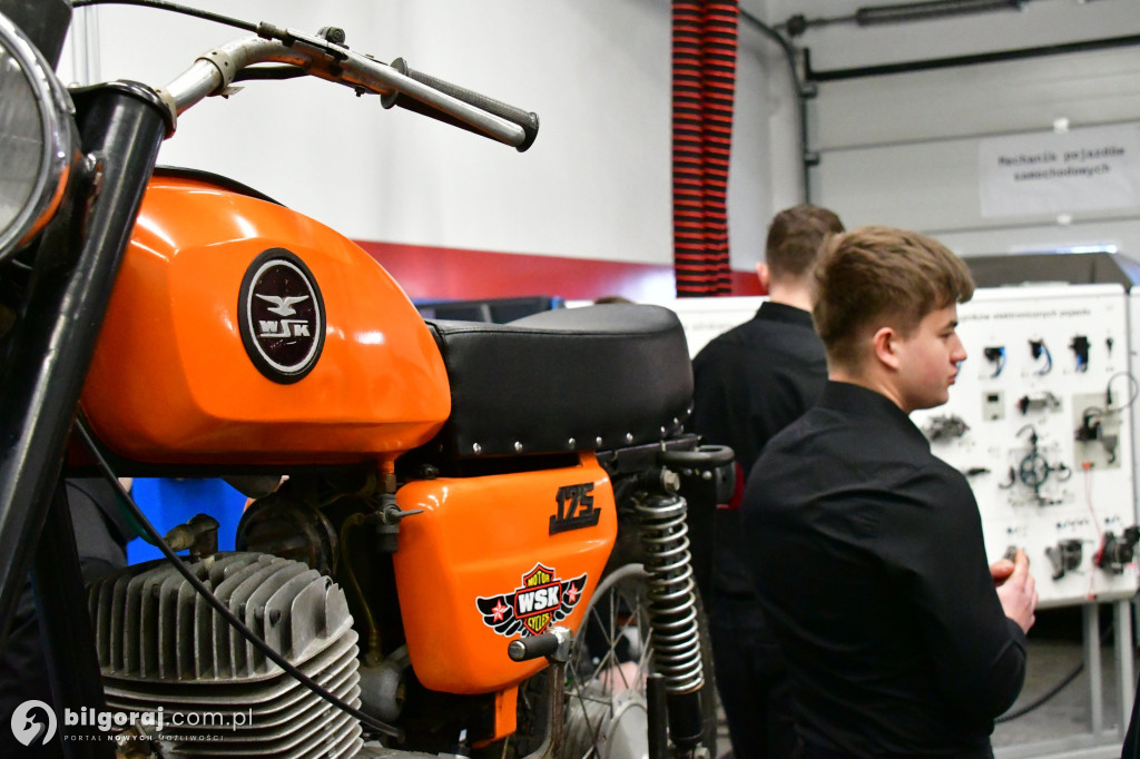 PGE, warsztaty i starsi koledzy. Tak RCEZ w Biłgoraju przyciąga przyszłych fachowców