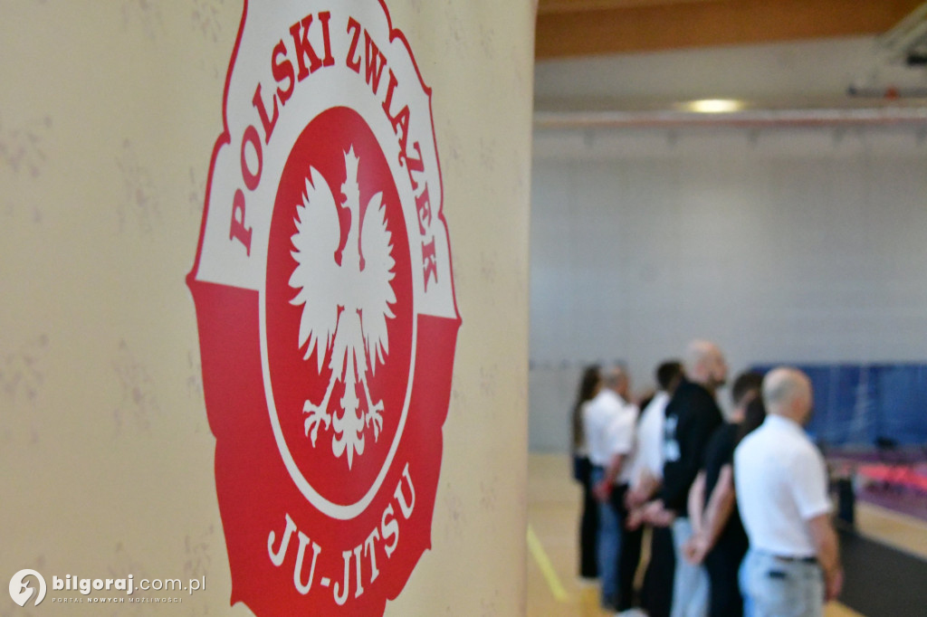 Młodzi wojownicy na macie w Potoku Górnym. Relacja z Ligi Ju-Jitsu Karate