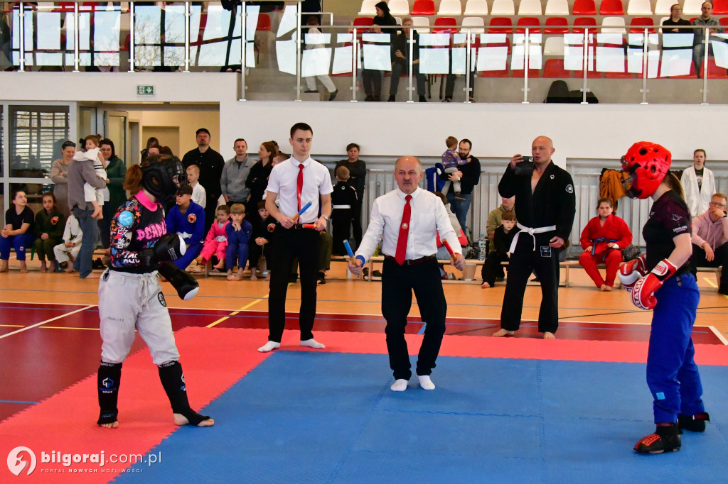 Młodzi wojownicy na macie w Potoku Górnym. Relacja z Ligi Ju-Jitsu Karate