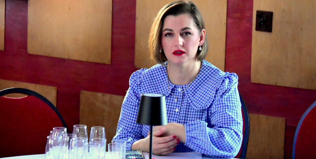 Teatr, kwiaty i wielkie serca. Gminny Dzień Kobiet w Tereszpolu