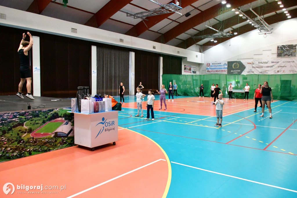Sportowa energia i kobieca siła. Tak biłgorajanki świętowały w OSiR