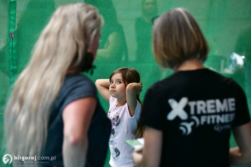 Sportowa energia i kobieca siła. Tak biłgorajanki świętowały w OSiR