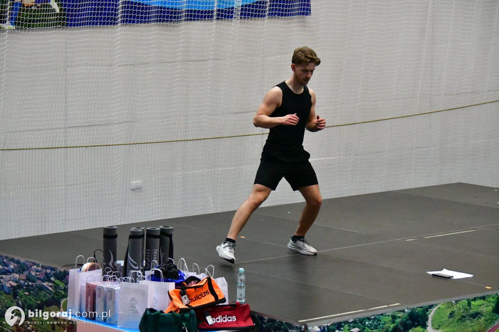 Sportowa energia i kobieca siła. Tak biłgorajanki świętowały w OSiR