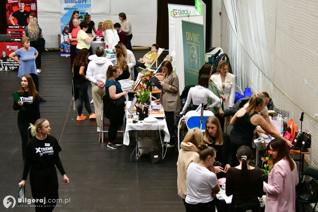 Sportowa energia i kobieca siła. Tak biłgorajanki świętowały w OSiR