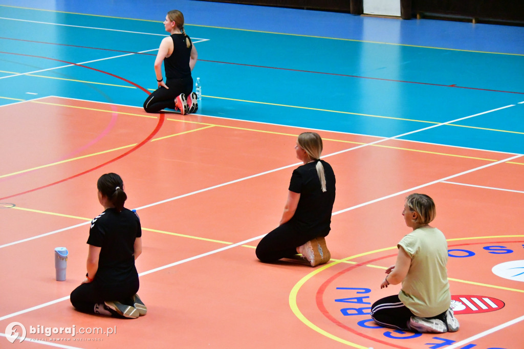 Sportowa energia i kobieca siła. Tak biłgorajanki świętowały w OSiR