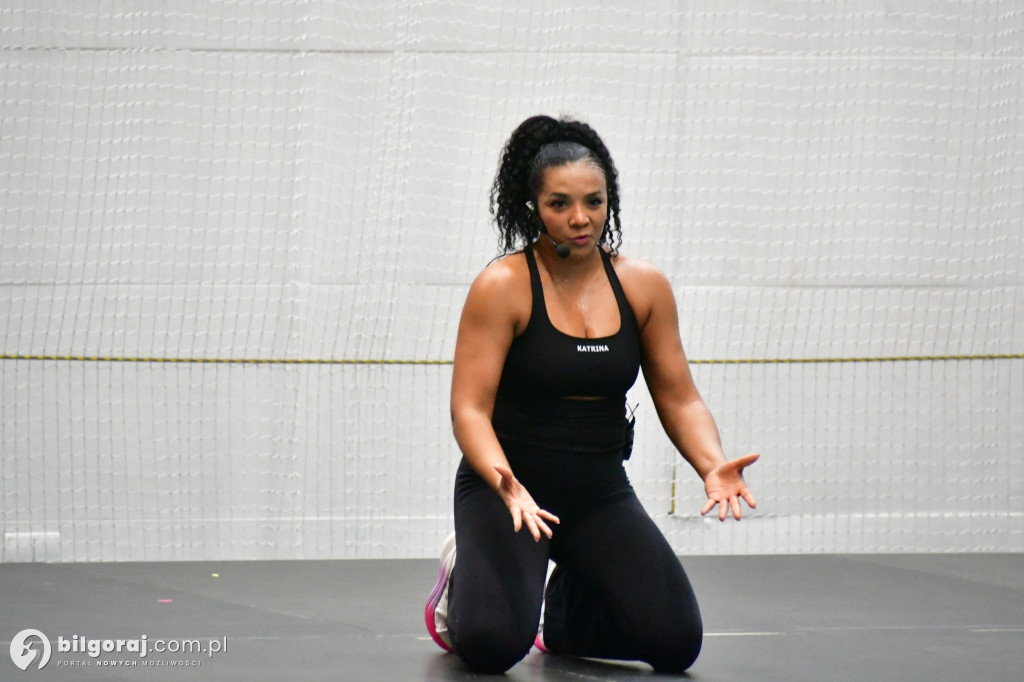 Sportowa energia i kobieca siła. Tak biłgorajanki świętowały w OSiR