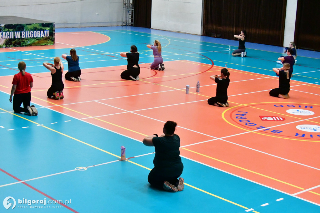 Sportowa energia i kobieca siła. Tak biłgorajanki świętowały w OSiR