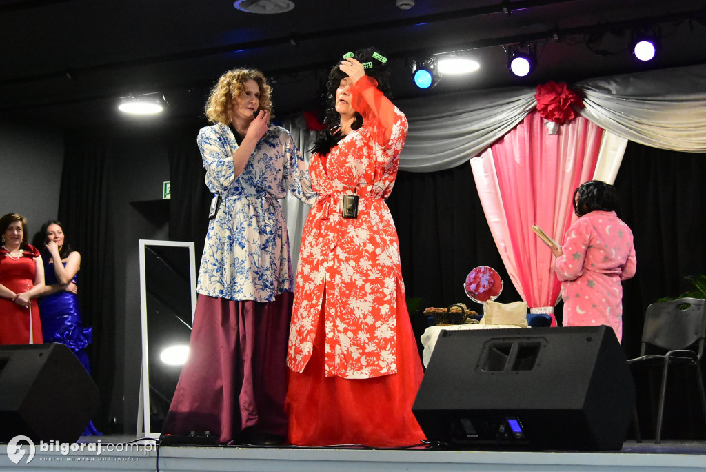 Biszcza w ukłonie dla Pań. Wyjątkowe świętowanie w GOSiR