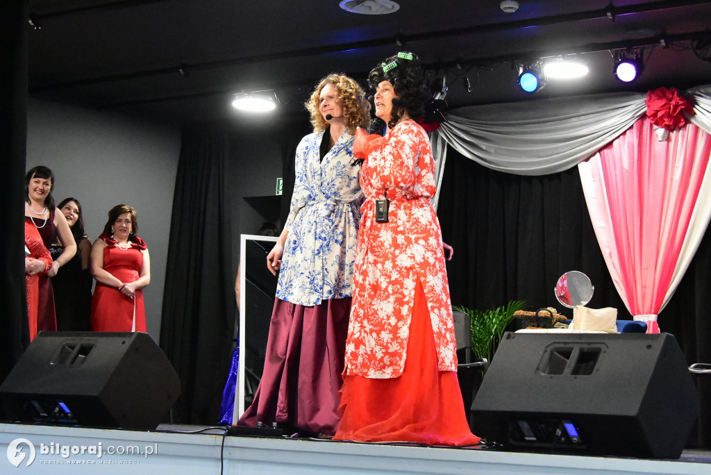 Biszcza w ukłonie dla Pań. Wyjątkowe świętowanie w GOSiR