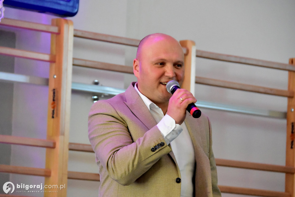 Wielka premiera w Potoku Górnym. Gminny Dzień Kobiet w nowej hali