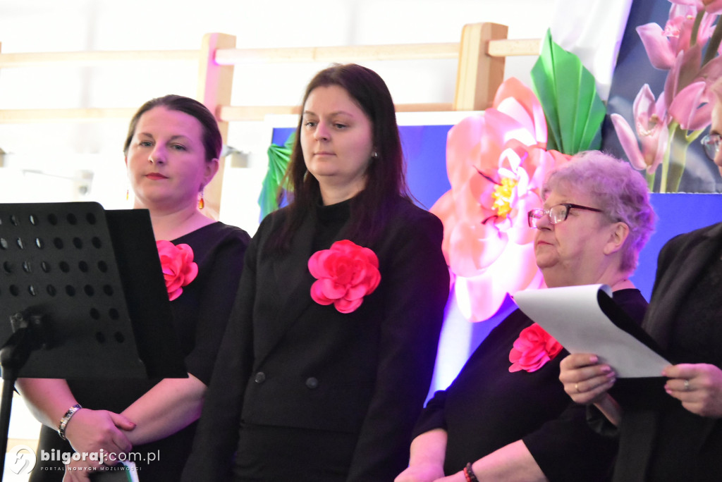 Wielka premiera w Potoku Górnym. Gminny Dzień Kobiet w nowej hali