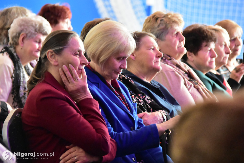 Wielka premiera w Potoku Górnym. Gminny Dzień Kobiet w nowej hali