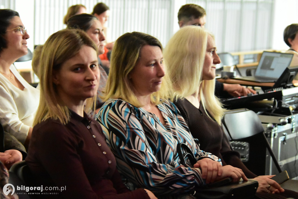Wielka premiera w Potoku Górnym. Gminny Dzień Kobiet w nowej hali