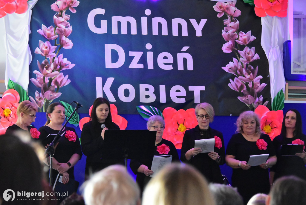 Wielka premiera w Potoku Górnym. Gminny Dzień Kobiet w nowej hali