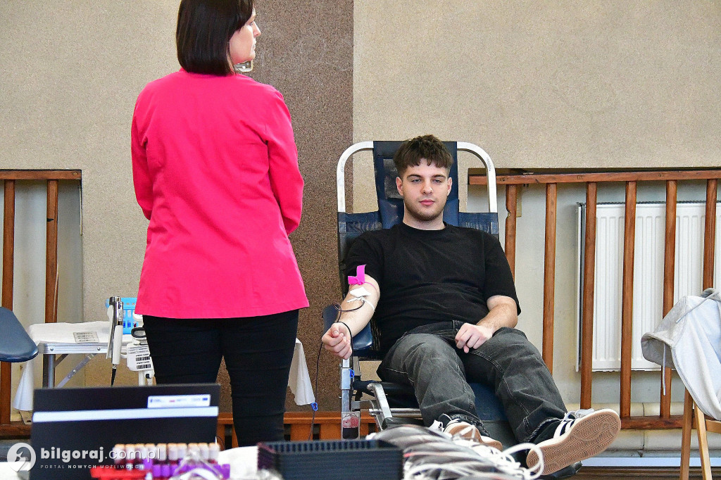 Elektryk naładowany pomaganiem. 72 osoby oddały krew w biłgorajskim RCEZ