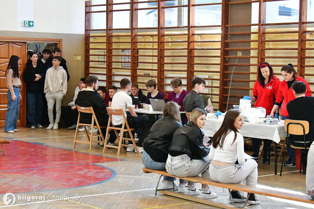 Elektryk naładowany pomaganiem. 72 osoby oddały krew w biłgorajskim RCEZ