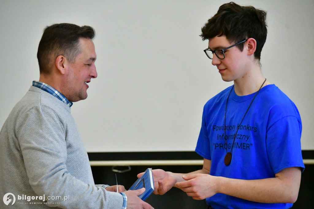 Architekci cyfrowej przyszłości. Relacja z finału powiatowych zmagań informatyczny
