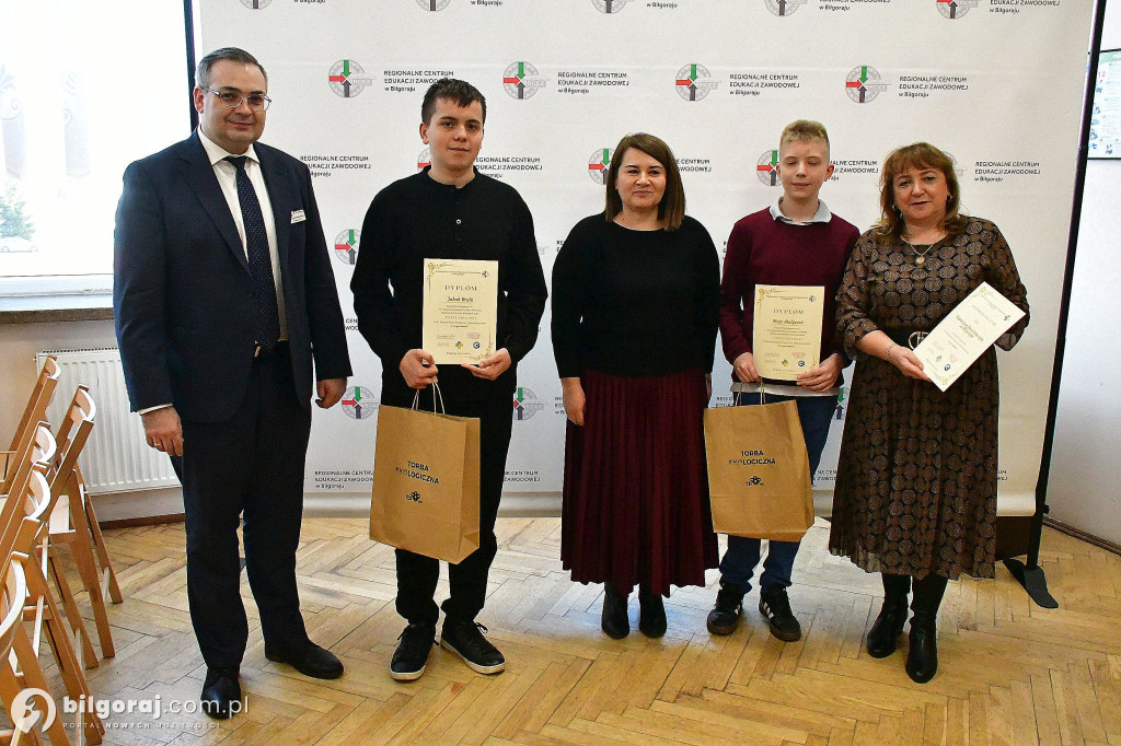 Architekci cyfrowej przyszłości. Relacja z finału powiatowych zmagań informatyczny