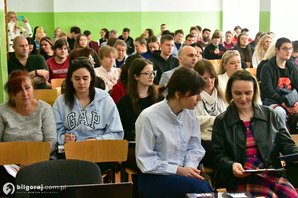 Mistrzowski dotyk w Biłgoraju. Trwa XIII Wojewódzki Turniej Masażu