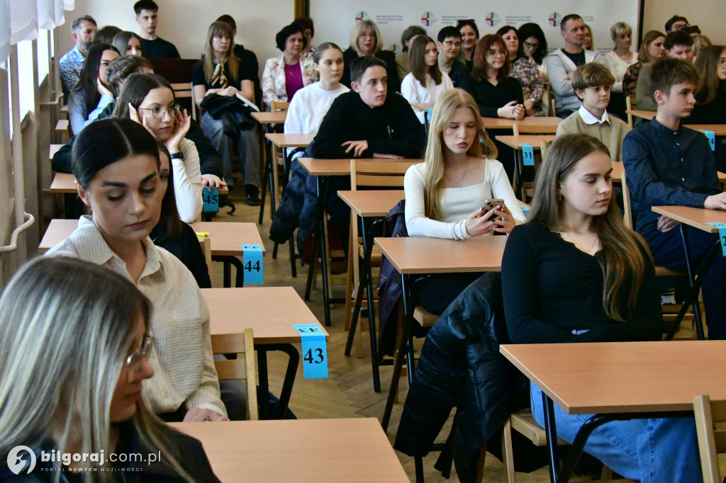 Ortograficzny „orzech” do zgryzienia. 25 lat tradycji dyktanda w RCEZ
