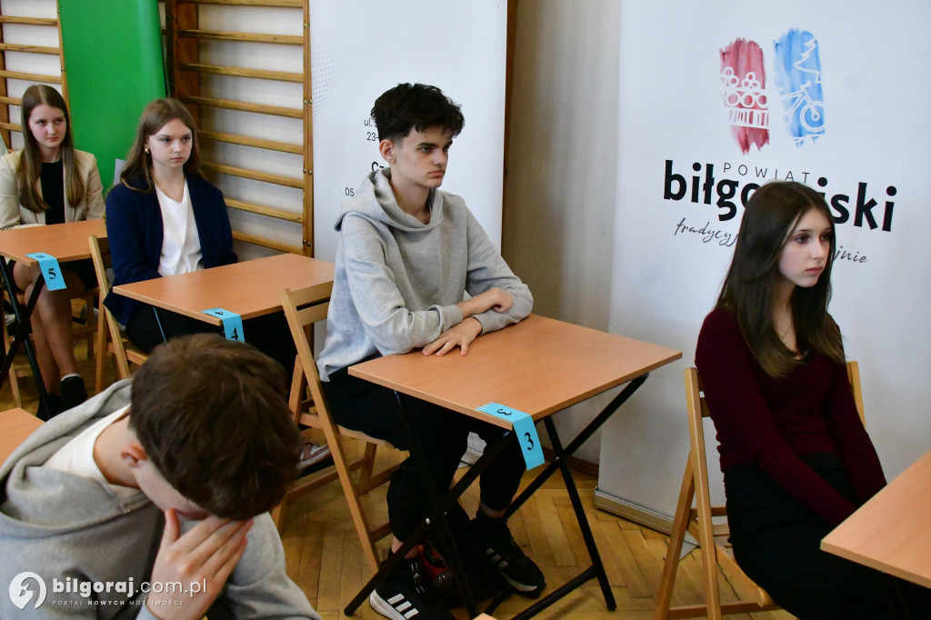 Ortograficzny „orzech” do zgryzienia. 25 lat tradycji dyktanda w RCEZ