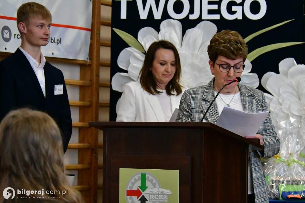 Ortograficzny „orzech” do zgryzienia. 25 lat tradycji dyktanda w RCEZ