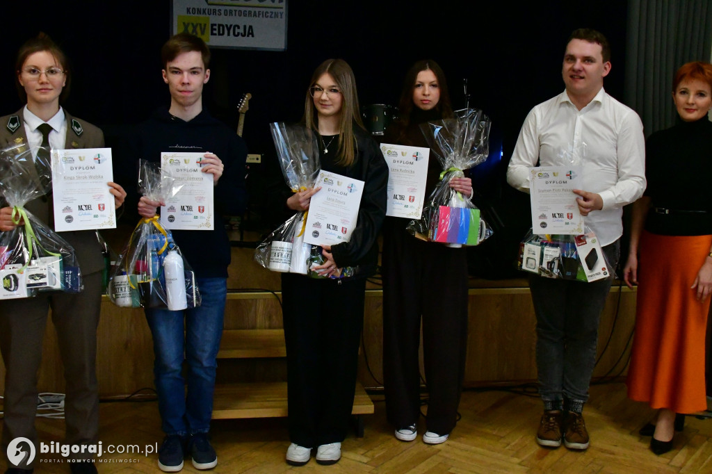 Ortograficzny „orzech” do zgryzienia. 25 lat tradycji dyktanda w RCEZ