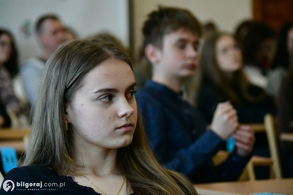 Ortograficzny „orzech” do zgryzienia. 25 lat tradycji dyktanda w RCEZ