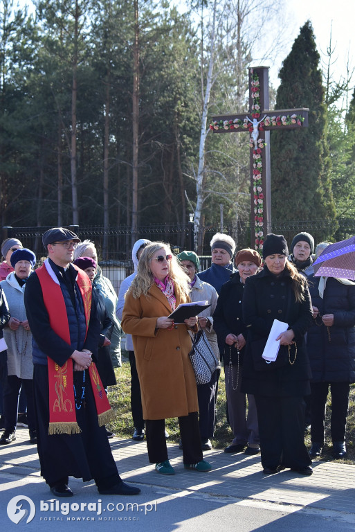 Relacja z Drogi Krzyżowej w Korczowie