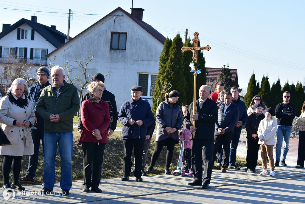 Relacja z Drogi Krzyżowej w Korczowie