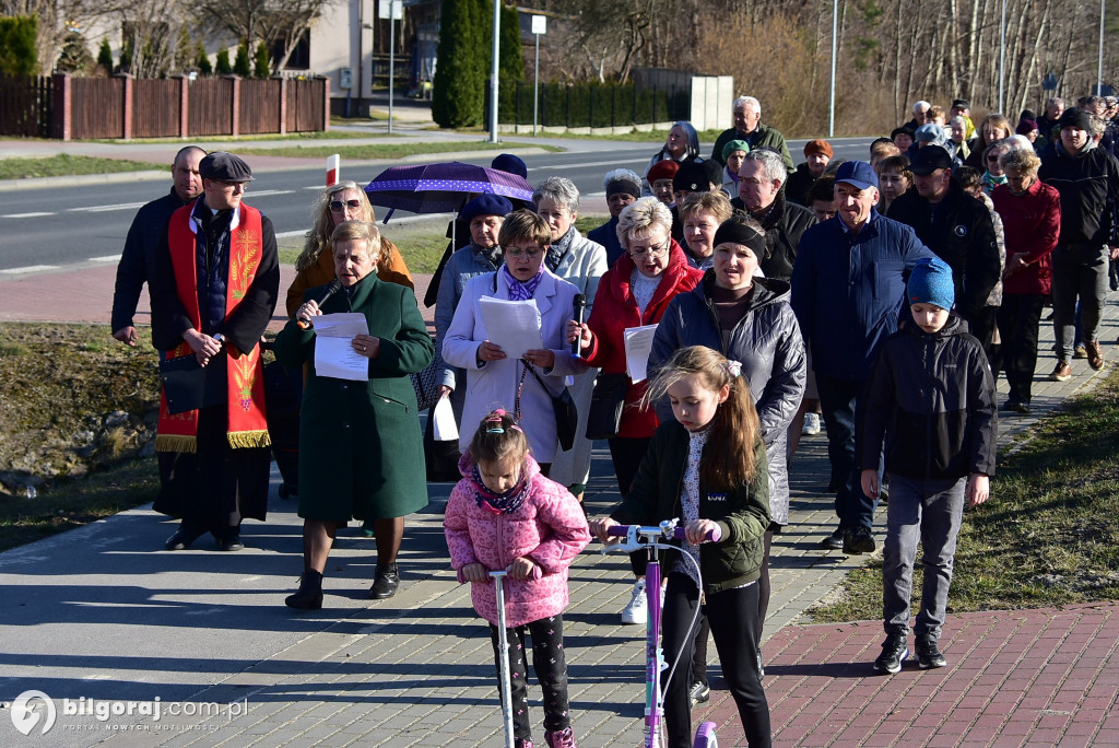 Relacja z Drogi Krzyżowej w Korczowie
