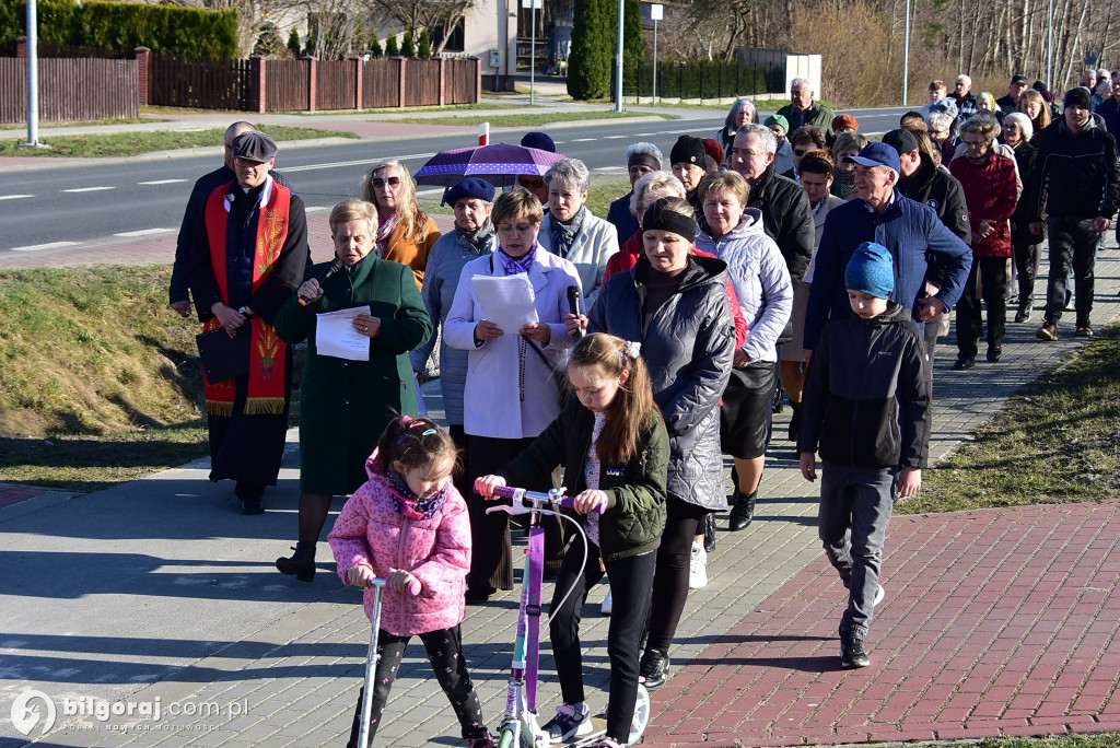 Relacja z Drogi Krzyżowej w Korczowie