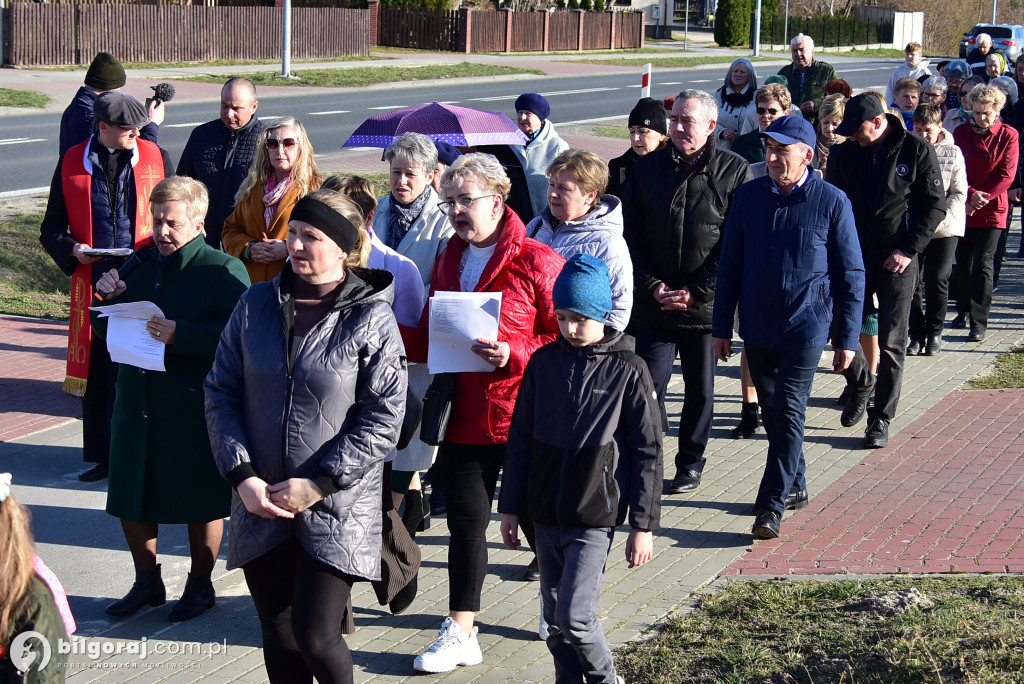Relacja z Drogi Krzyżowej w Korczowie