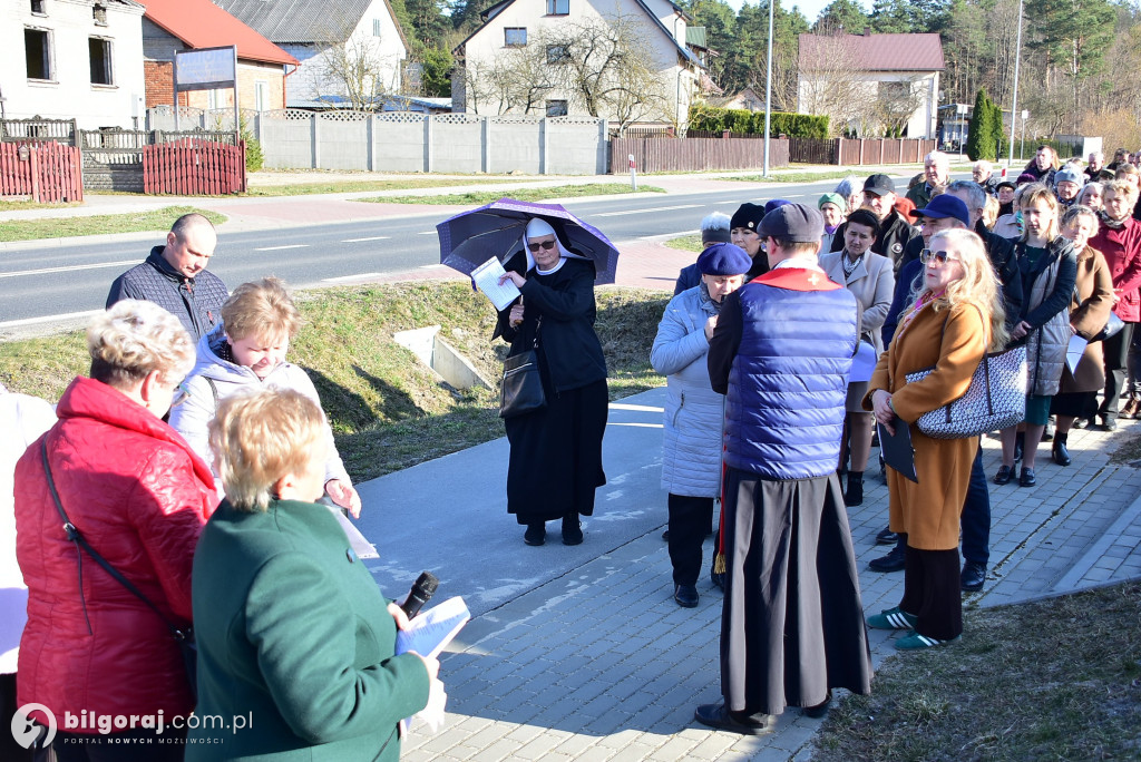 Relacja z Drogi Krzyżowej w Korczowie