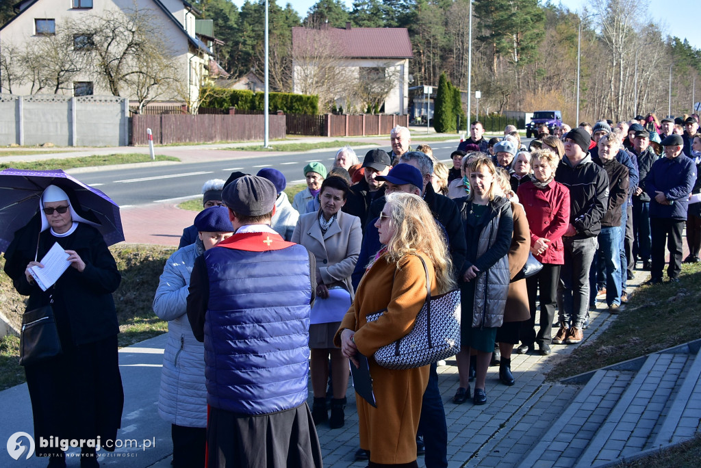 Relacja z Drogi Krzyżowej w Korczowie