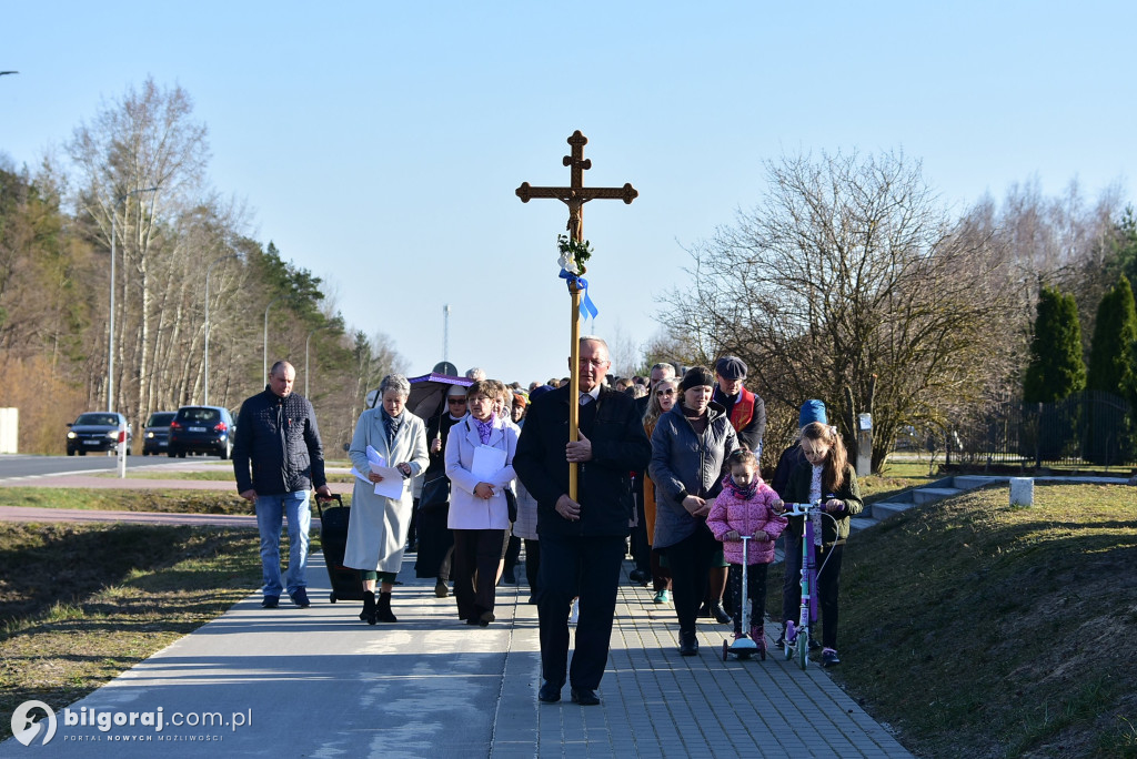 Relacja z Drogi Krzyżowej w Korczowie