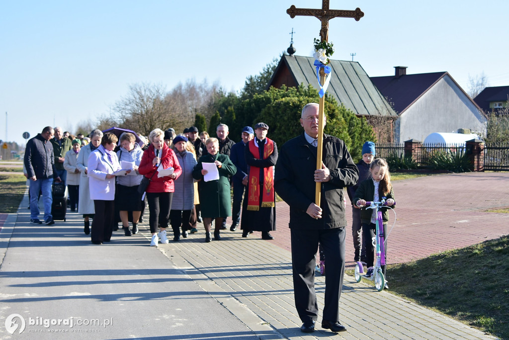 Relacja z Drogi Krzyżowej w Korczowie