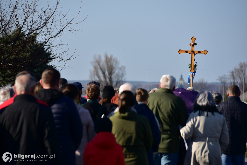 Relacja z Drogi Krzyżowej w Korczowie