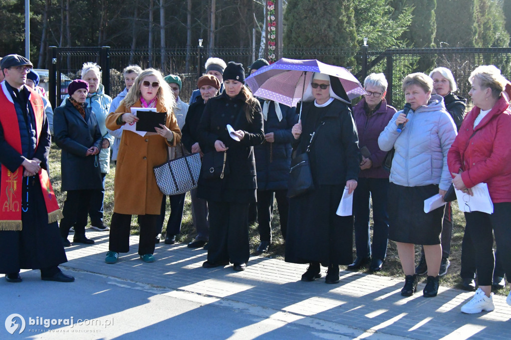 Relacja z Drogi Krzyżowej w Korczowie