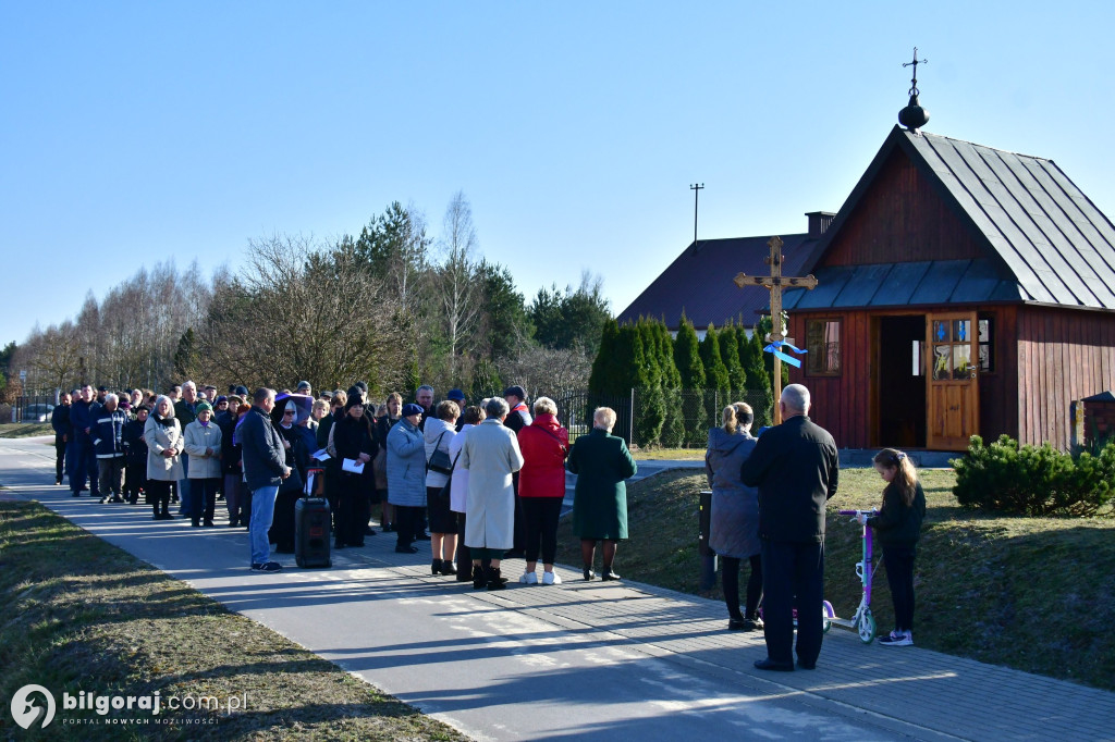Relacja z Drogi Krzyżowej w Korczowie