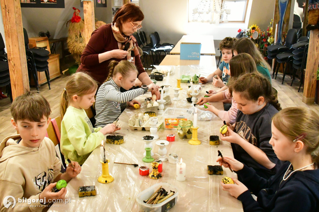 Jubileuszowe warsztaty w Tarnogrodzie. 20 lat pielęgnowania tradycji pisankarskich