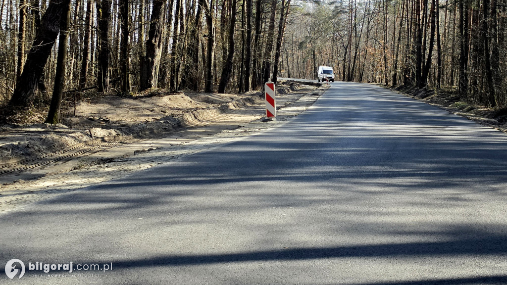 Wiosna. Kontynuowane są prace inwestycyjne na drodze powiatowej