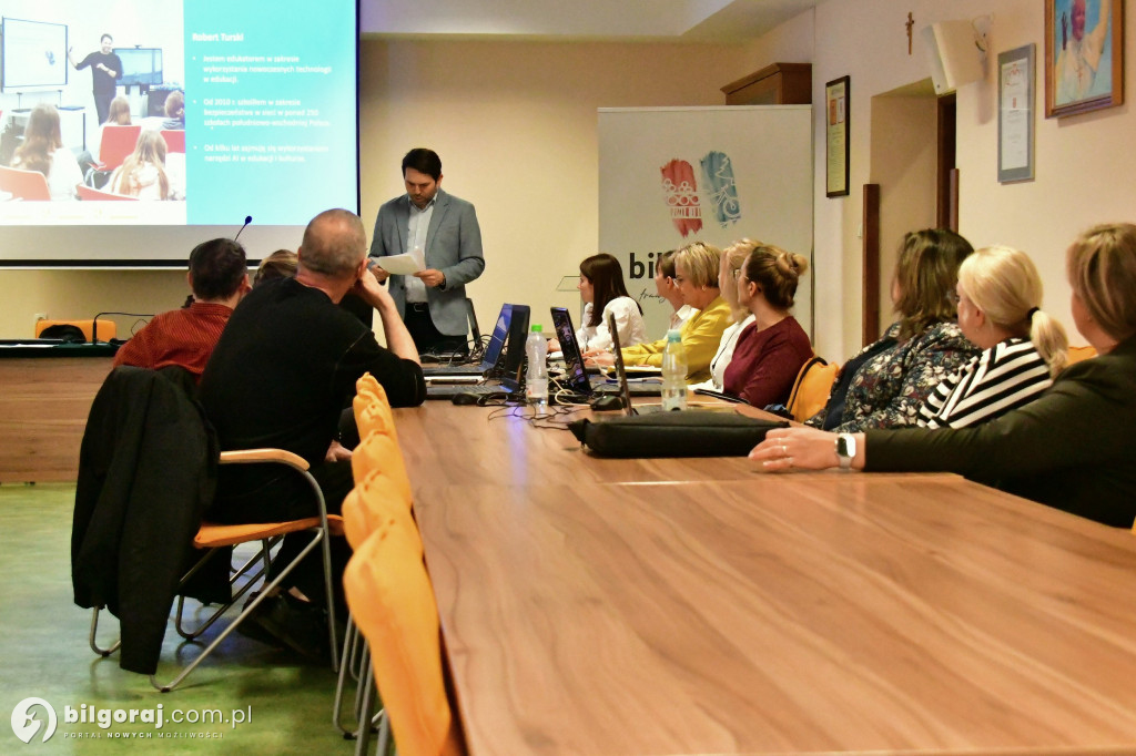 Cyfrowa rewolucja w Starostwie. NGO z powiatu biłgorajskiego uczą się pracy z AI