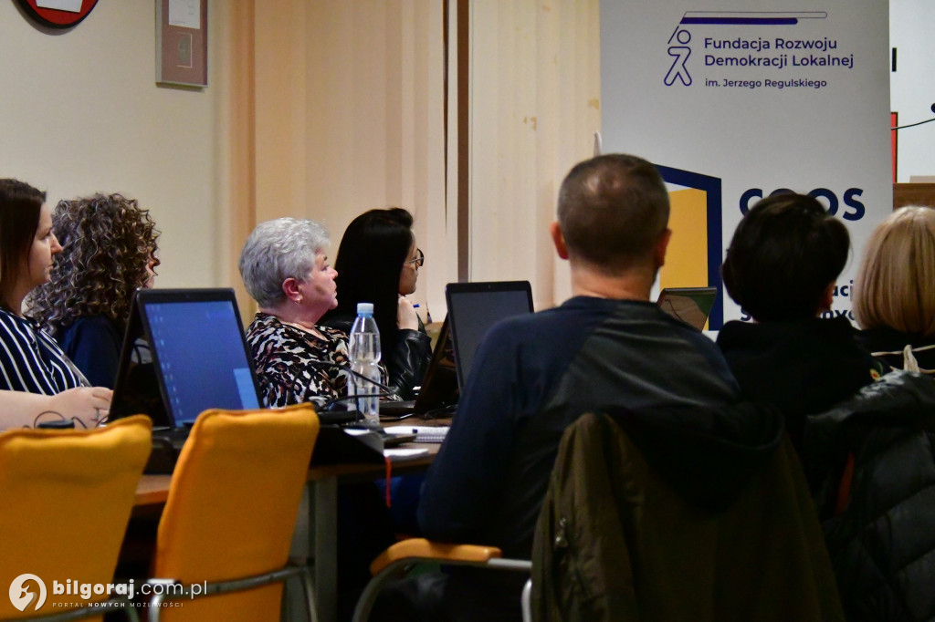 Cyfrowa rewolucja w Starostwie. NGO z powiatu biłgorajskiego uczą się pracy z AI