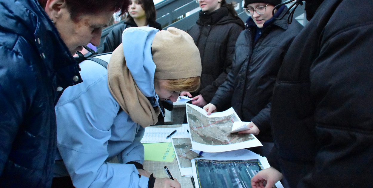 IV Harcerska Droga Krzyżowa z parafii św. Apostołów Piotra i Pawła