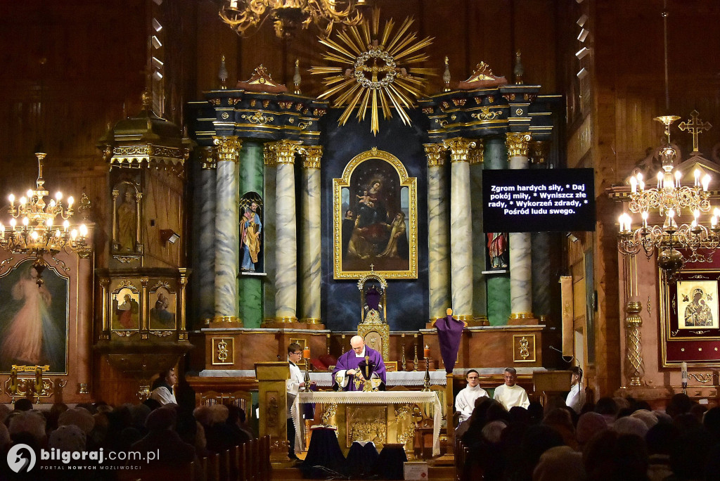 IV Harcerska Droga Krzyżowa z parafii św. Apostołów Piotra i Pawła