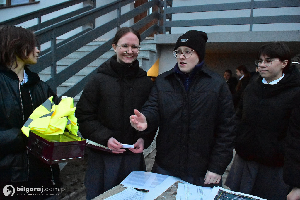 IV Harcerska Droga Krzyżowa z parafii św. Apostołów Piotra i Pawła