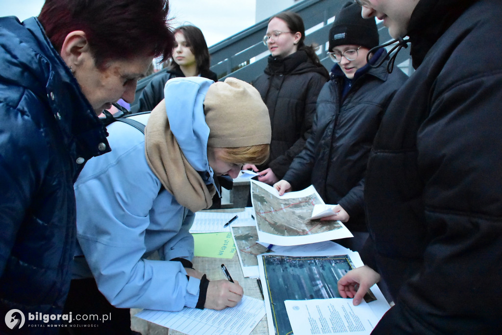 IV Harcerska Droga Krzyżowa z parafii św. Apostołów Piotra i Pawła