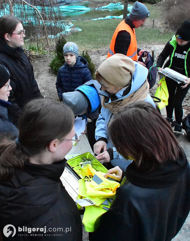 IV Harcerska Droga Krzyżowa z parafii św. Apostołów Piotra i Pawła